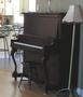 Piano-droit-et-Guitare-Samick